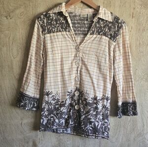 Daytrip Vintage Style Plaid Floral Buttoned Down Shirt